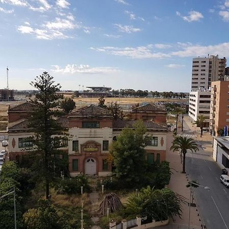 Italia 57 Apartment Huelva Ngoại thất bức ảnh